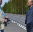 Анатолий Смолянинов и Сергей Петров обсуждают дальнейшие планы по ремонту дорог - Газета Выборг