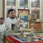 Ночная Божественная Литургия в Спасо-Преображенском соборе
