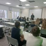 Настоятель храма в Дубровке провёл встречу со школьниками ко Дню православной книги