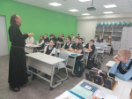 Настоятель храма в Дубровке провёл встречу со школьниками ко Дню православной книги
