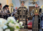 Владыка Варнава возглавил чин изнесения Плащаницы в нижнем Сретенском храме Рождество-Богородичного собора Коневской обители