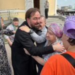 Пасхальная радость для особых гостей: посещение храма ребятами из Дома сопровождаемого проживания