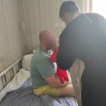 В день Вознесения Господня священник посетил раненых бойцов в госпитале