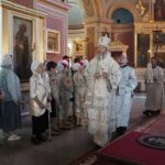 Епископ Варнава совершил заупокойную литургию в Троицкую родительскую субботу