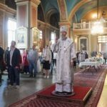 Епископ Варнава совершил заупокойную литургию в Троицкую родительскую субботу