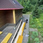 Завершены работы по замене кровли на территории храма в Разметелево