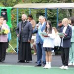 Клирики Токсовского благочиния благословили учеников местных школ на начало учебы