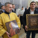 Митрополит Варсонофий совершил Всенощное бдение в храме святителя Николая Чудотворца поселка Рощино