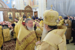 Митрополит Варсонофий совершил Всенощное бдение в храме святителя Николая Чудотворца поселка Рощино