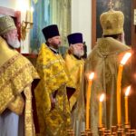 Митрополит Варсонофий совершил Божественную литургию в Никольском храме поселка имени Свердлова