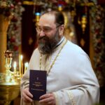 Божественная литургия на петербургском подворье Коневского монастыря