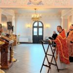 В храмах Выборгской епархии вознесли молитвы о страждущих недугами винопития и наркомании